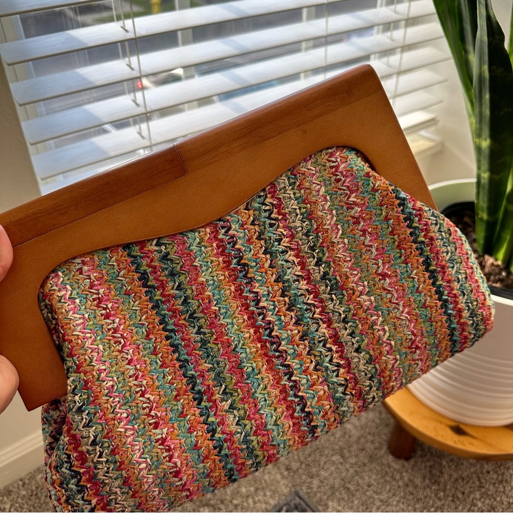 NWOT Beautiful Wooden Clutch